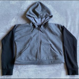 ✨🌙Gymshark Black Crop Top Sweater🌙✨